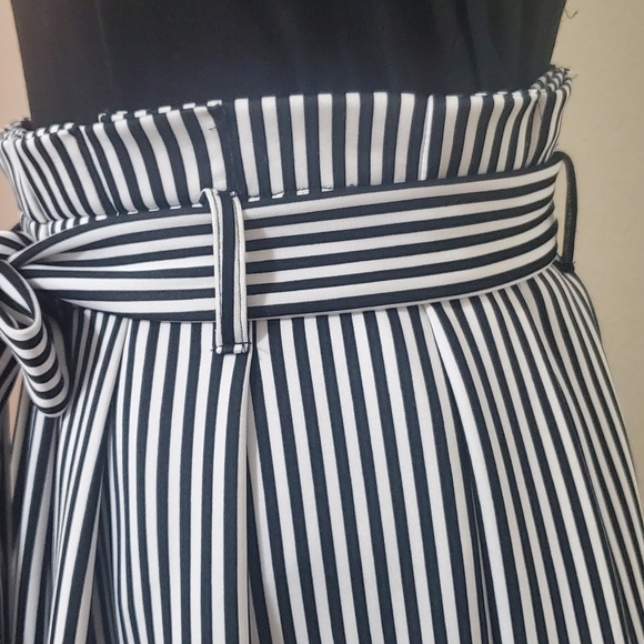 Haute Monde Skirt/ Size M/ black and white - Picture 4 of 9